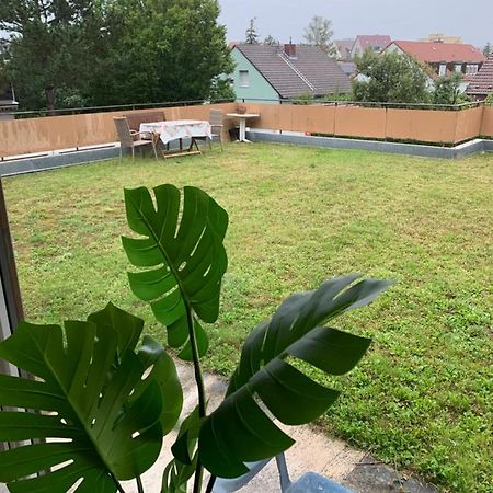 Gerbrunn Ruhige Sonnige Wohnung Mit Rooftopterrasse Nahe Universitaet מראה חיצוני תמונה
